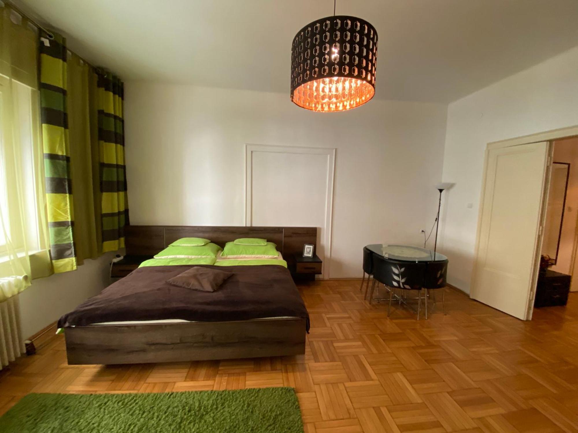 & Next Danube Promenade Apartment