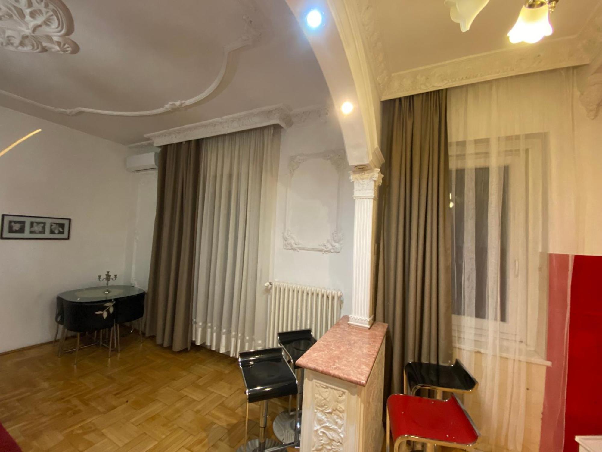 & Next Danube Promenade Apartment Budapest